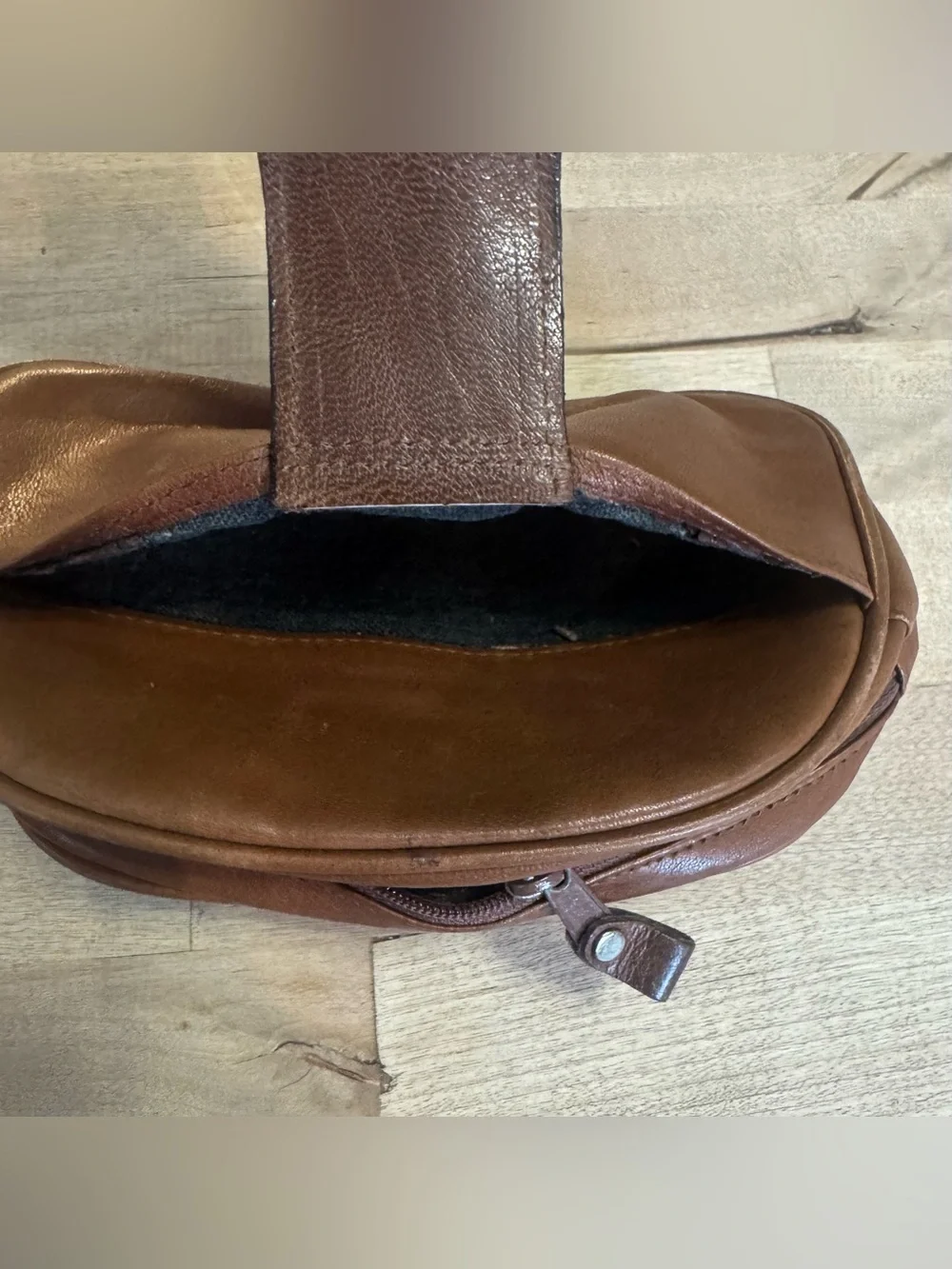 Etienne Aigner vintage Brown Leather Wristlet Clutch wallet makeup pouch
